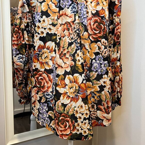 Olivaceous floral 100% cotton peasant blouse w tassels, Size Medium - Picture 10 of 15